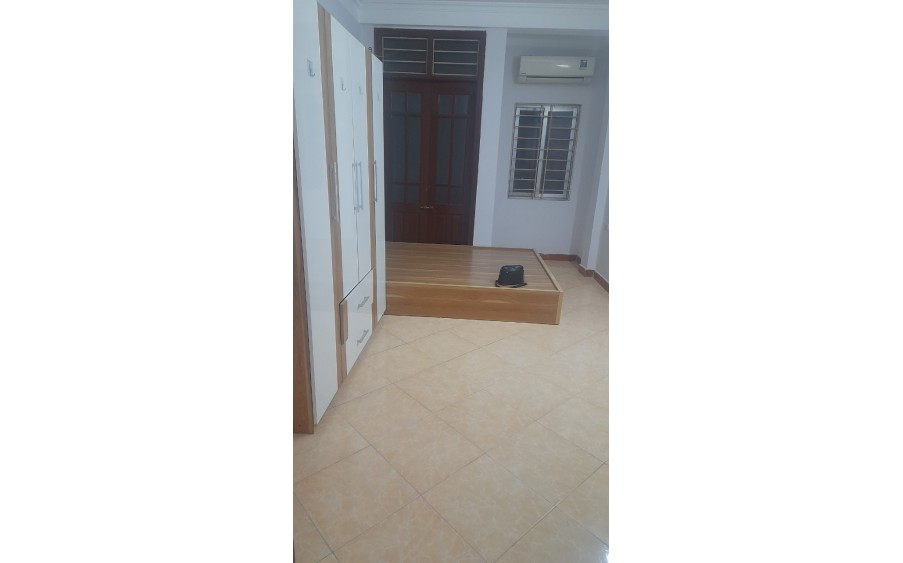 Cho thuê nhà trong ngõ Vĩnh Hưng, Hoàng Mai 28m2, 4 tầng, 2 ngủ, 2 WC, giá chỉ 8.5 Triệu